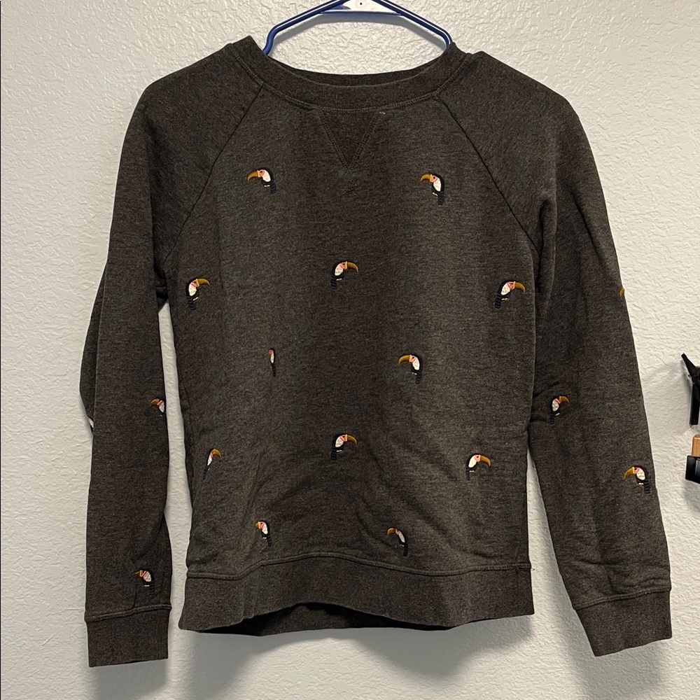 Women's Toucan Embroidered Sweatshirt